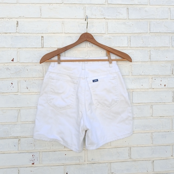 Vintage Lee Highrise White Denim Mom Shorts - Picture 1 of 7